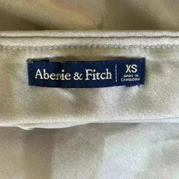 NWOT Abercrombie & Fitch light gray, silky feel, midi skirt;size XS - Picture 3 of 5